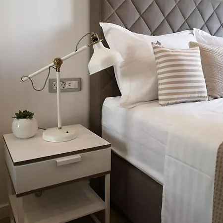 Апартаменти Antoana Хвар