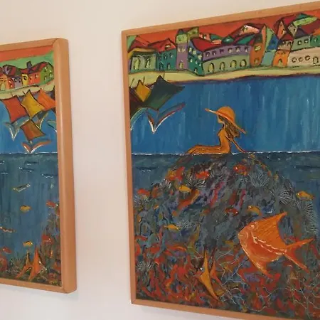 Апартаменти Antoana Хвар