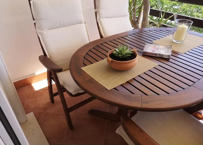 アントアナ * フヴァル