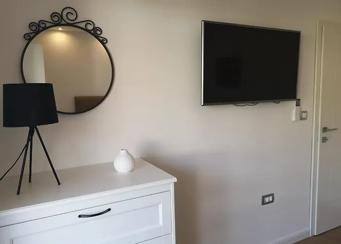 アントアナ * フヴァル