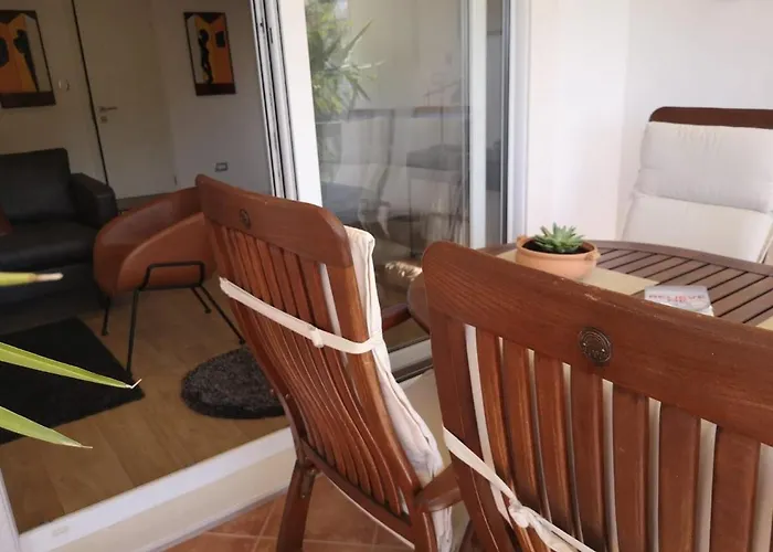 アントアナ フヴァル