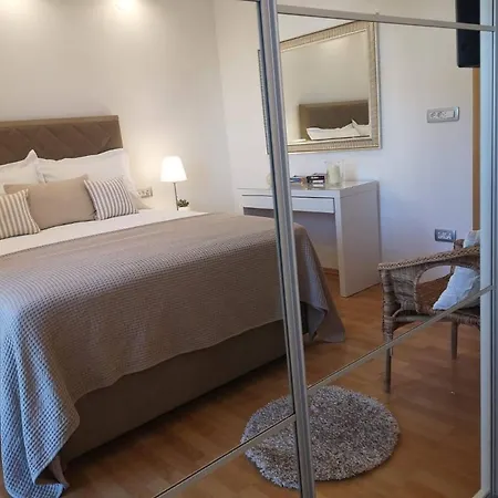 Apartment Antoana *